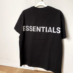 Brand new still in bag took out for better pictures. Reflective essential T